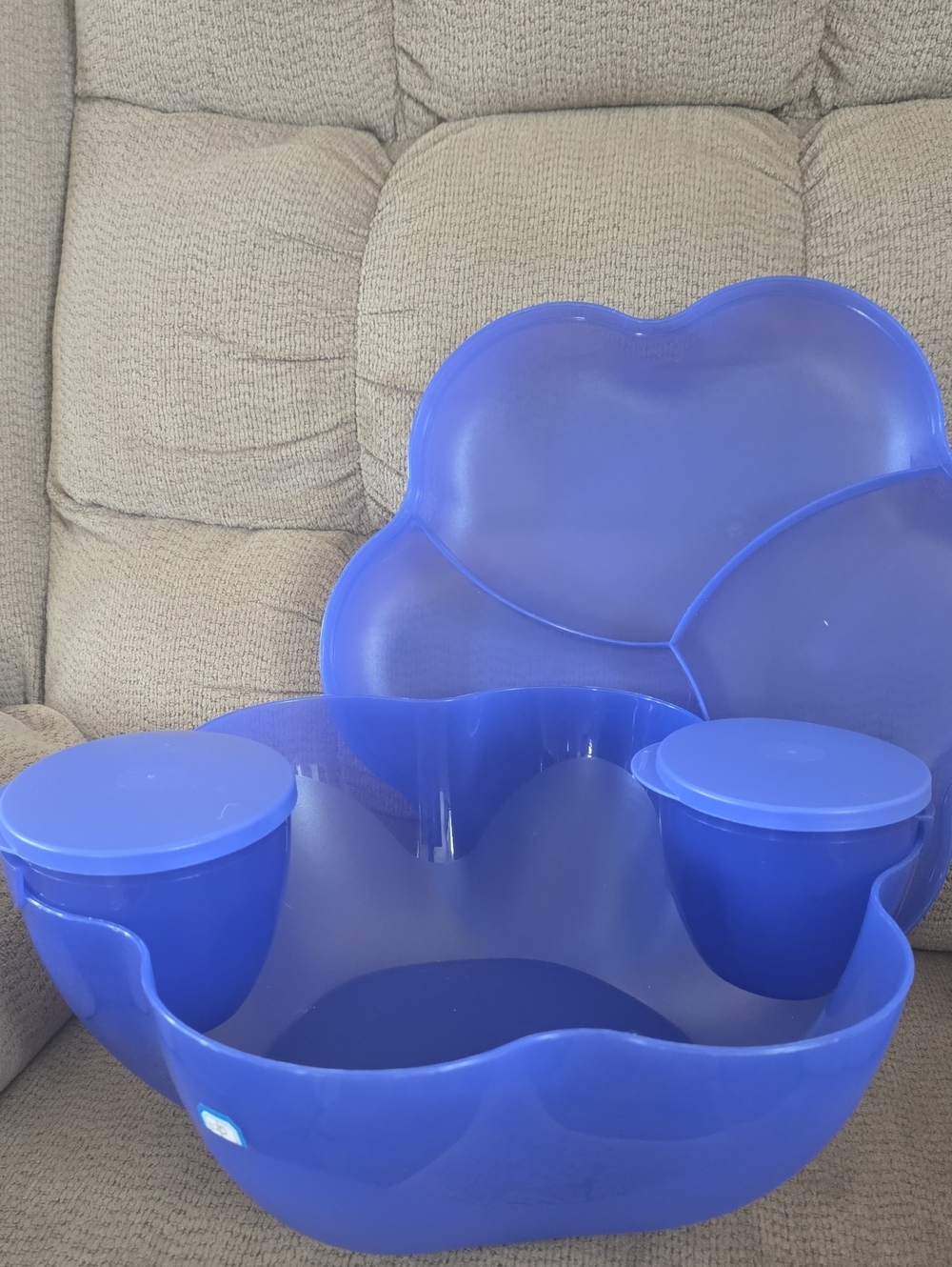 Tupperware Blue Plastic Party Snack Bowl Set